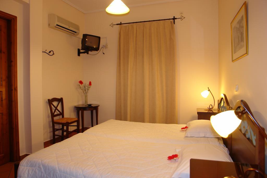 Xenonas Chrisso Hotel Delphi Ngoại thất bức ảnh