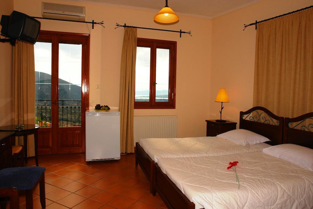 Xenonas Chrisso Hotel Delphi Phòng bức ảnh