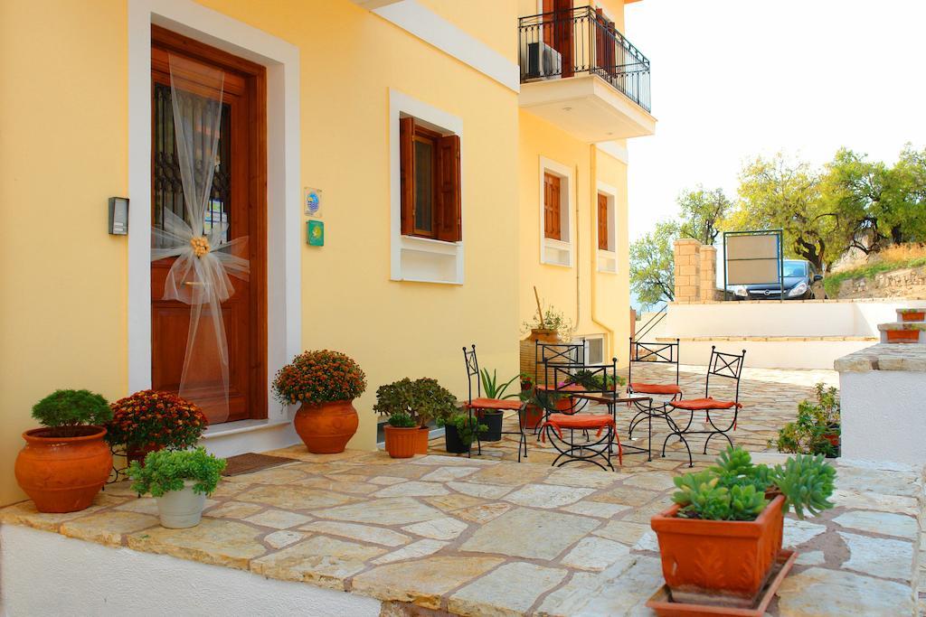 Xenonas Chrisso Hotel Delphi Ngoại thất bức ảnh