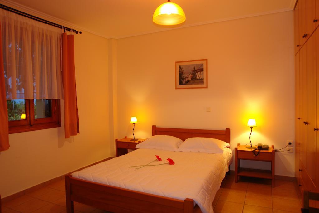 Xenonas Chrisso Hotel Delphi Phòng bức ảnh